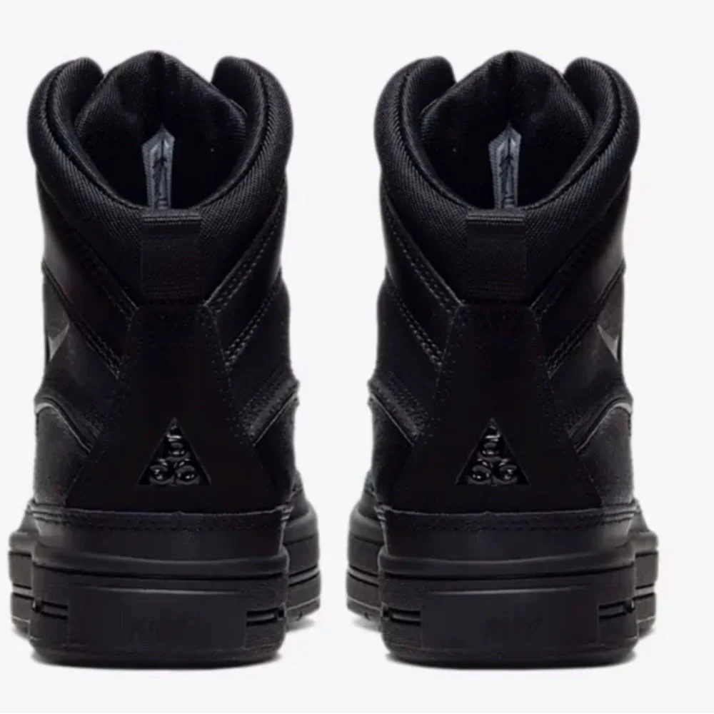 Nike ACG Big Kids Woodside 2 High Boots Black 5Y NEW